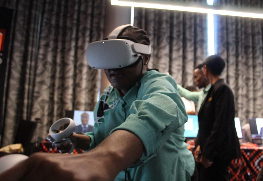 Virtual and augmented reality